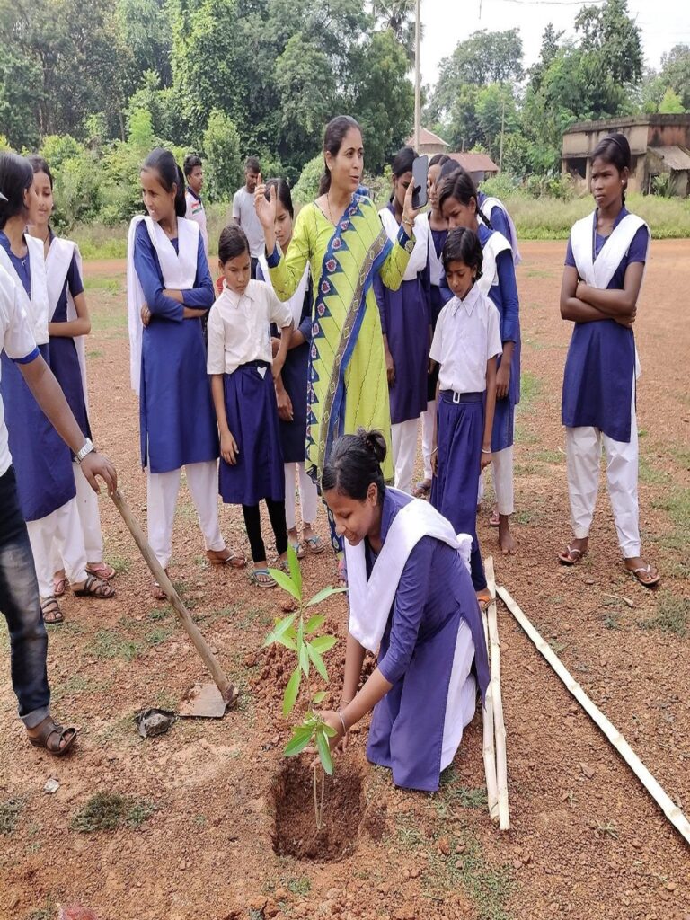 484115883_657200320340901_2814064137572894245_n (1)